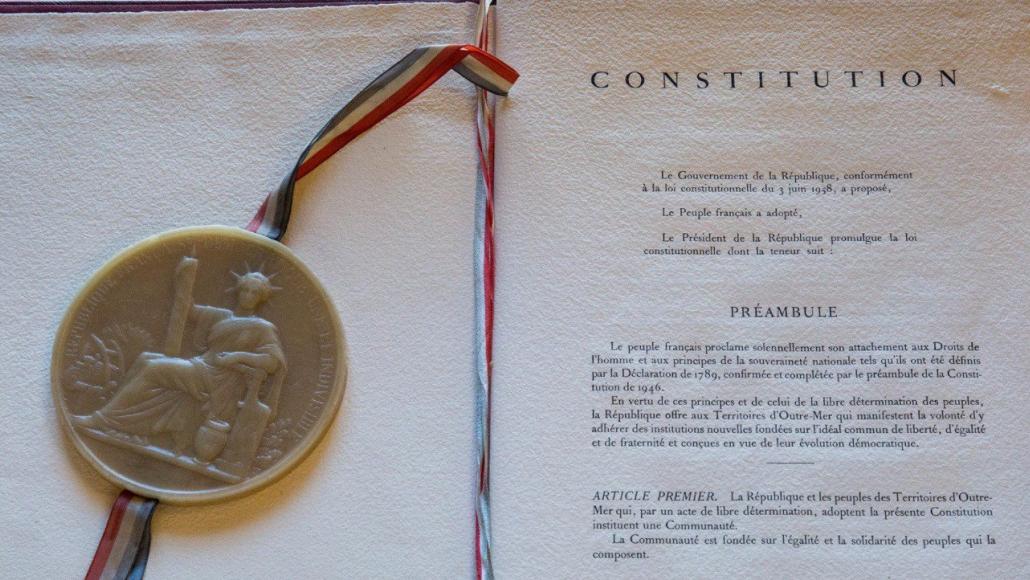 Révision de la Constitution : comment ça marche ? Mode d'emploi | LCP
